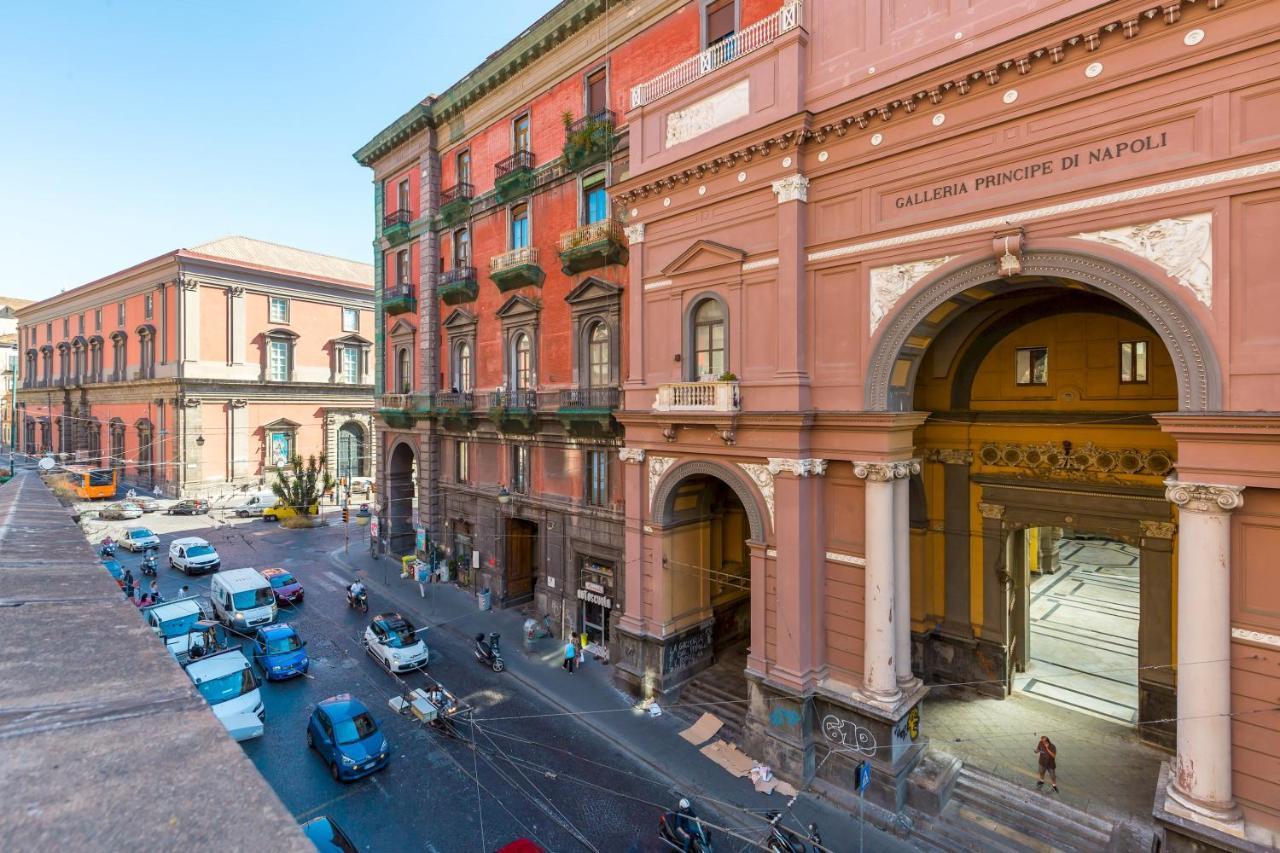 Design & Studio Duplex At National Museum Naples Extérieur photo