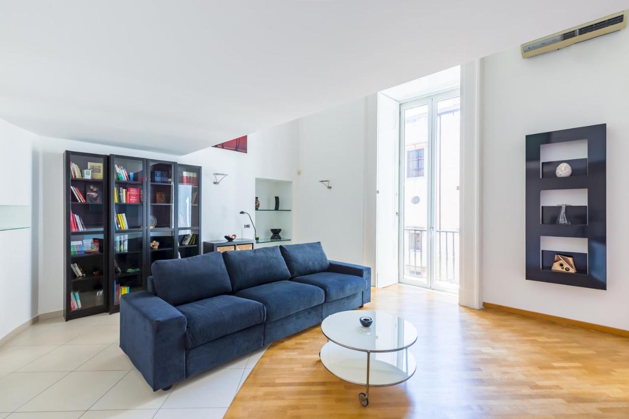 Design & Studio Duplex At National Museum Naples Extérieur photo