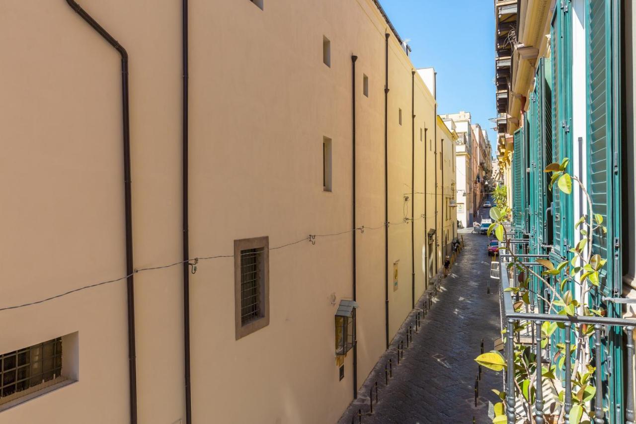Design & Studio Duplex At National Museum Naples Extérieur photo
