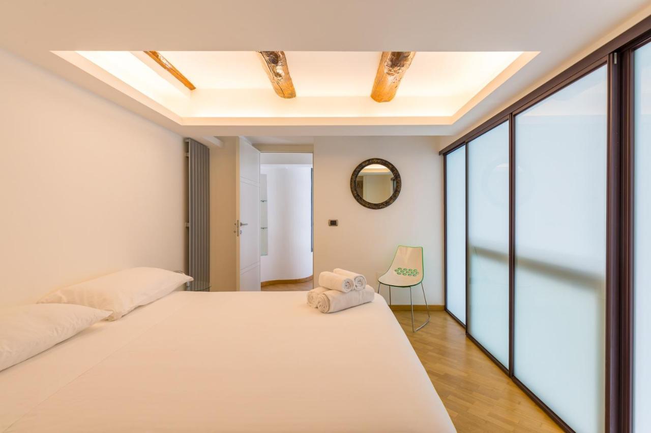 Design & Studio Duplex At National Museum Naples Extérieur photo