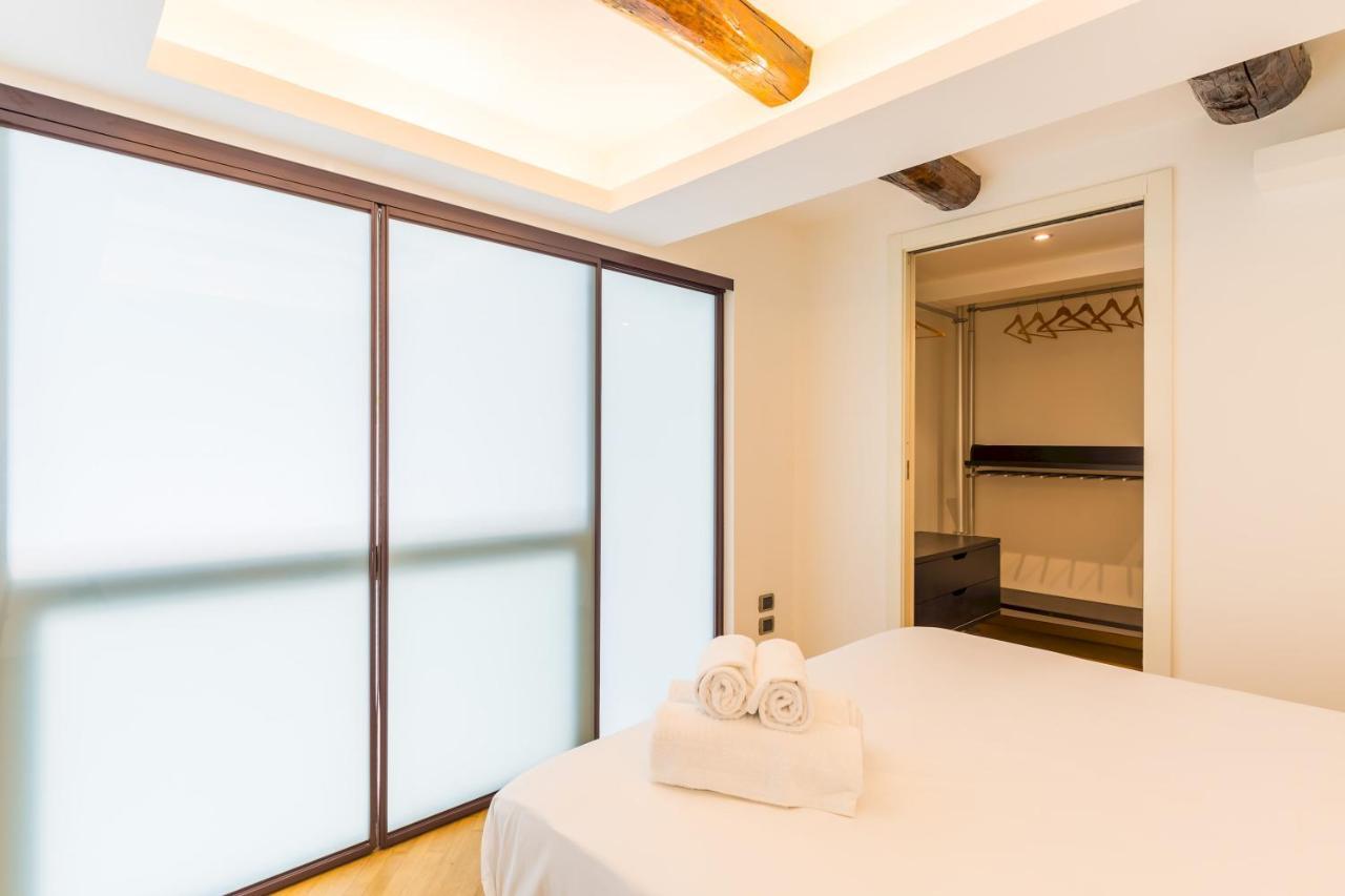 Design & Studio Duplex At National Museum Naples Extérieur photo