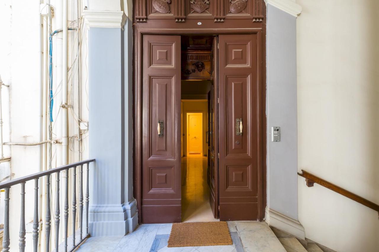 Design & Studio Duplex At National Museum Naples Extérieur photo