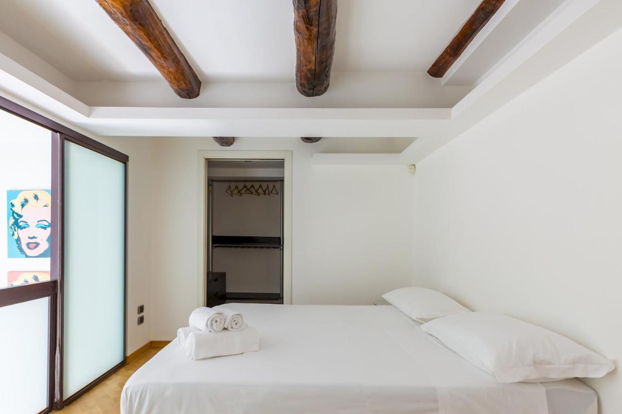 Design & Studio Duplex At National Museum Naples Extérieur photo